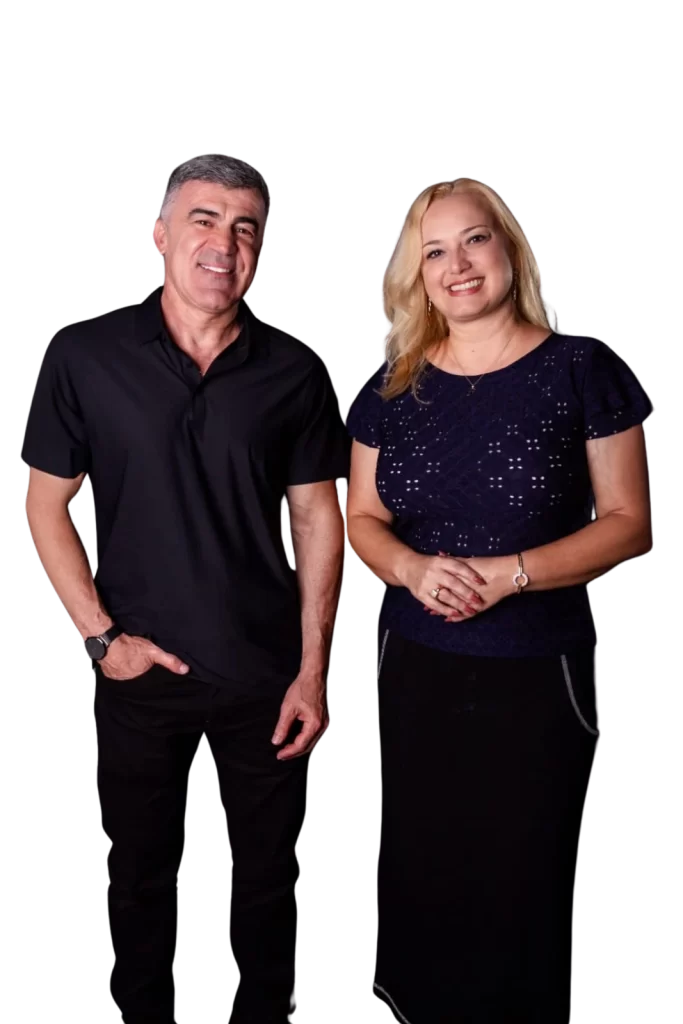 Dra. Fabíola Chericoni e Dr. Nilton Moreno, advogados